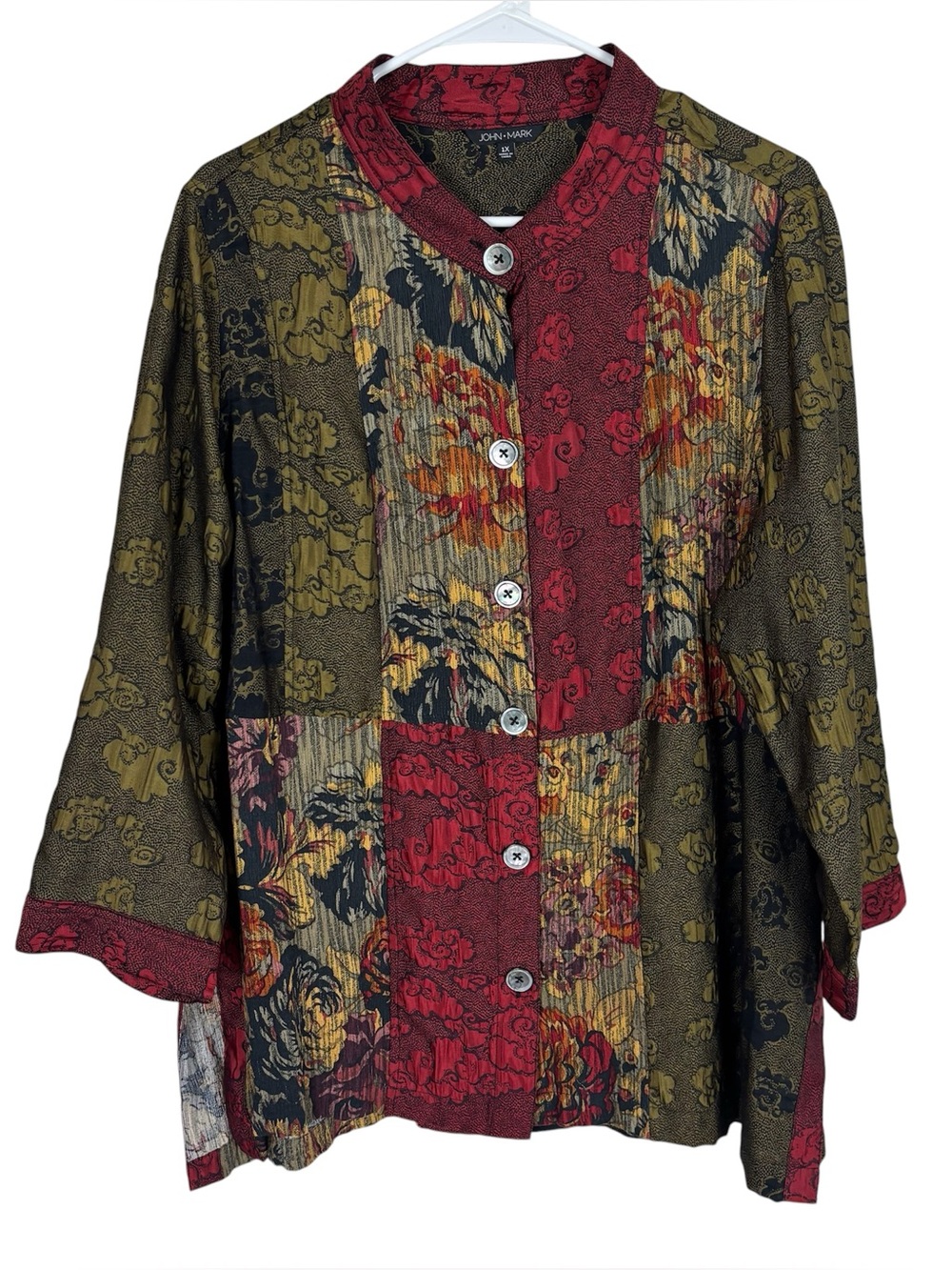 John Mark Button Down Blouse Women’s Size 1X Green & Red Patchwork Floral